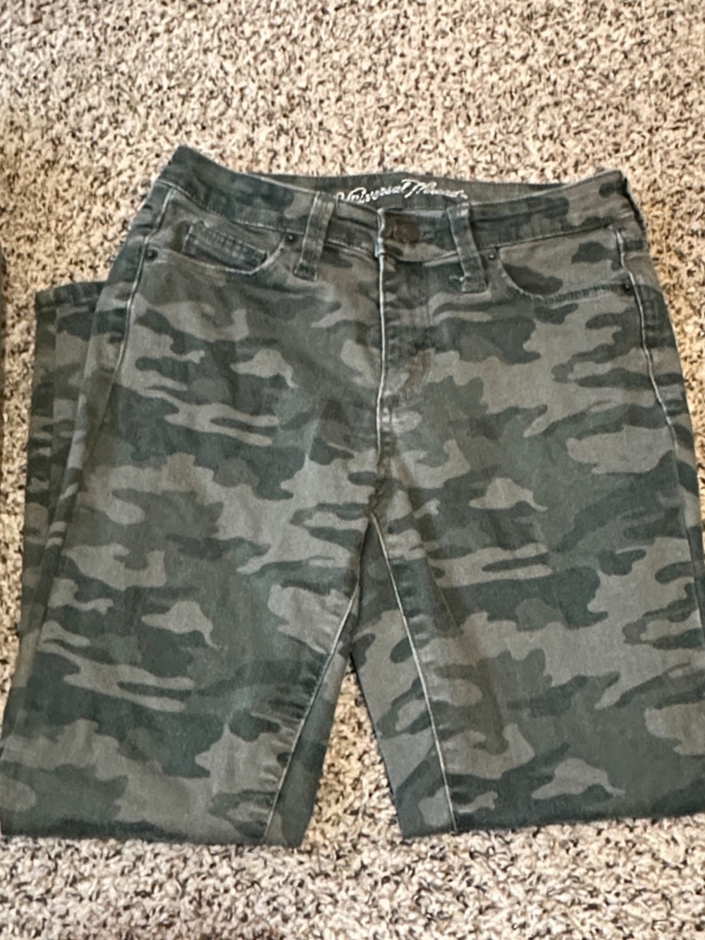 Universal Thread Jeans - Picture 3 of 5